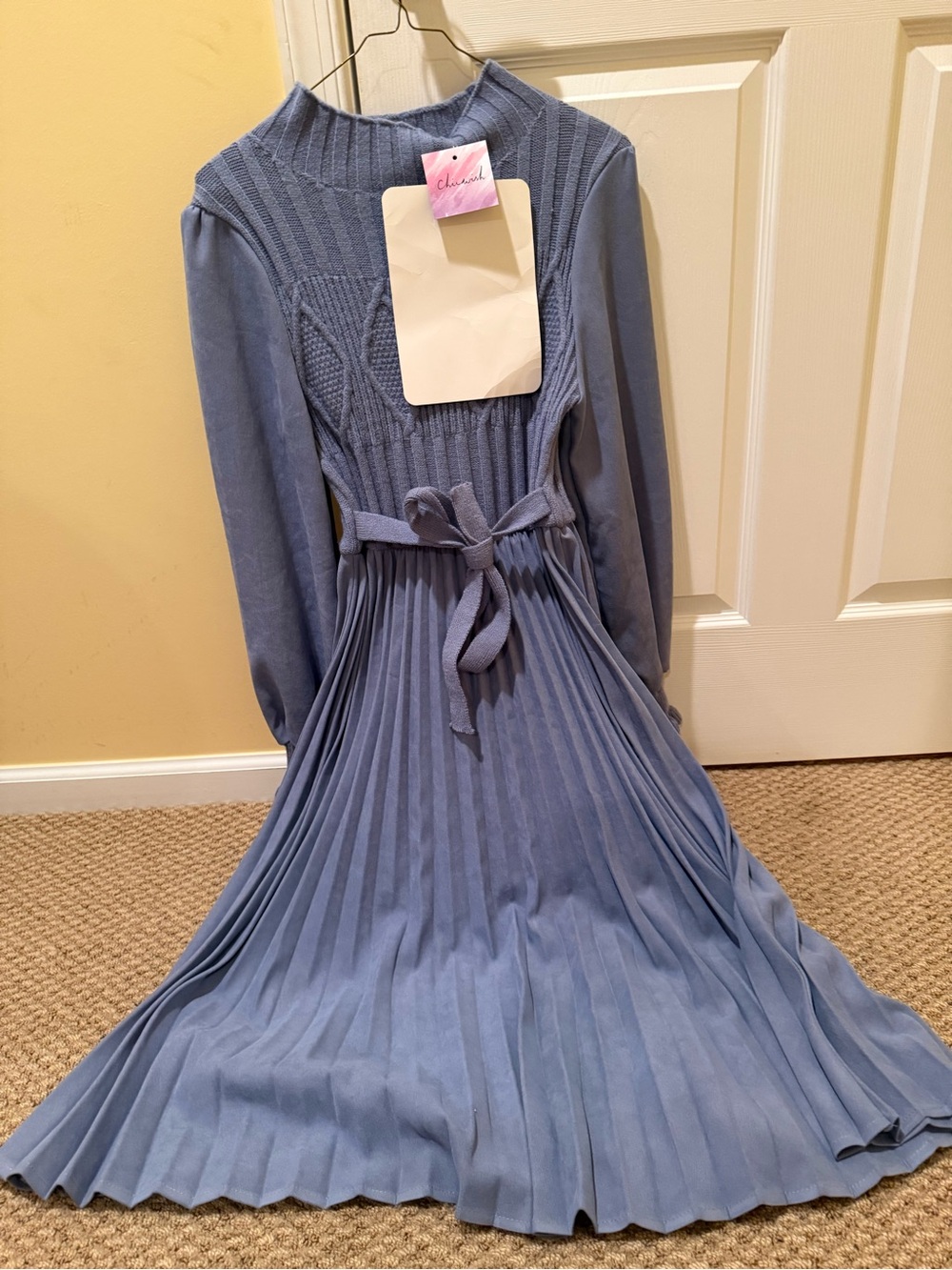 Pleated sweater Dress with Belt - Blue